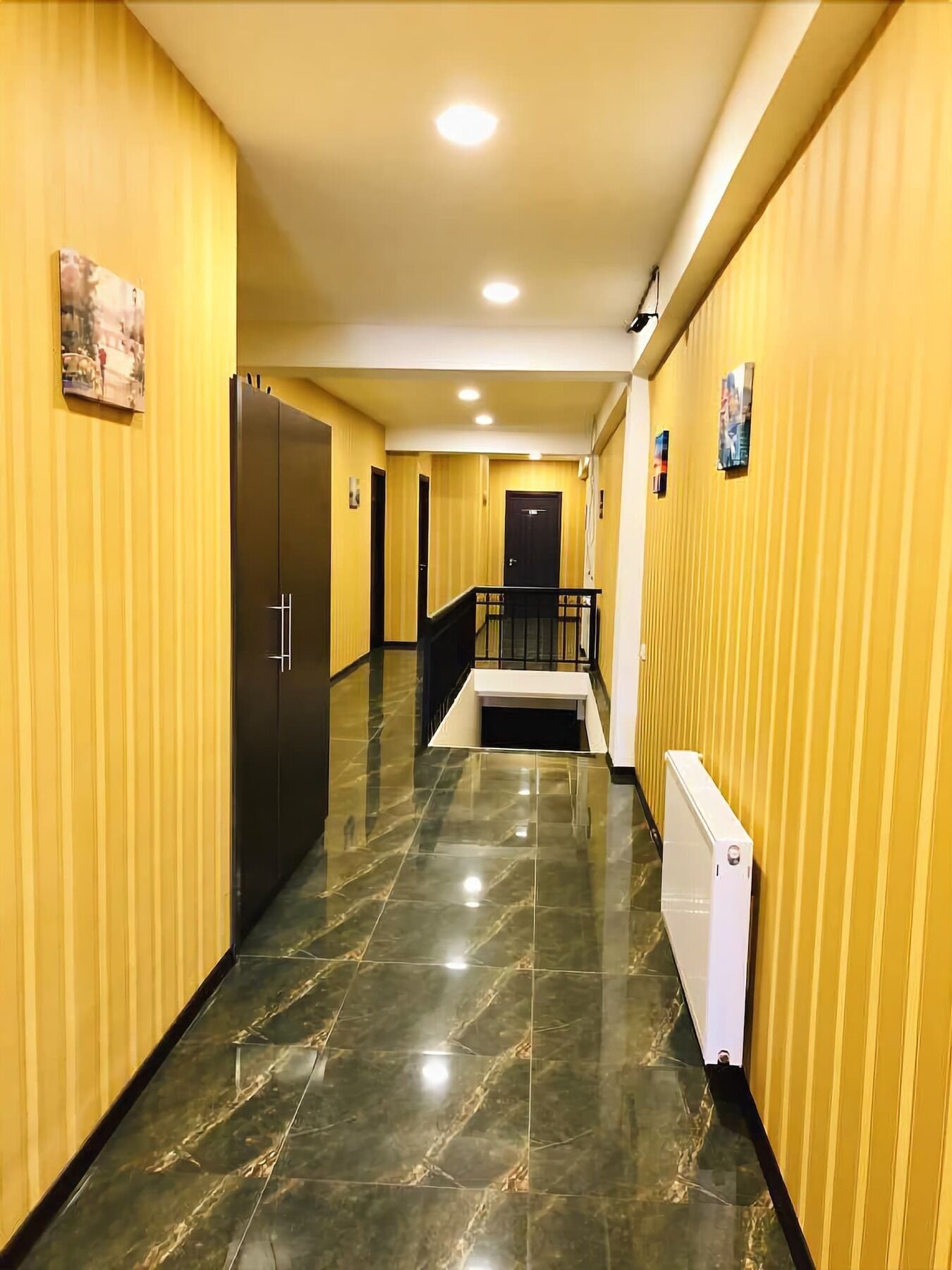Lords Hotel Tbilisi Exterior foto